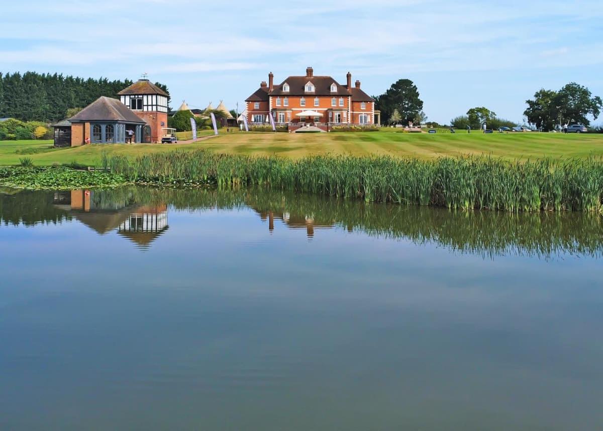 The Astbury Golf And Lodge Resort Bridgnorth Kültér fotó